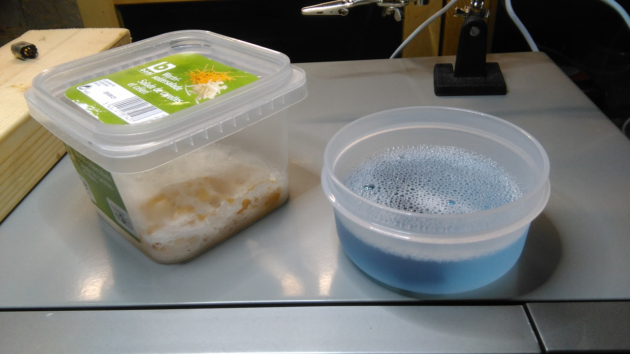 IMG_20210907_143052 - Viakal blue and ovencleaner