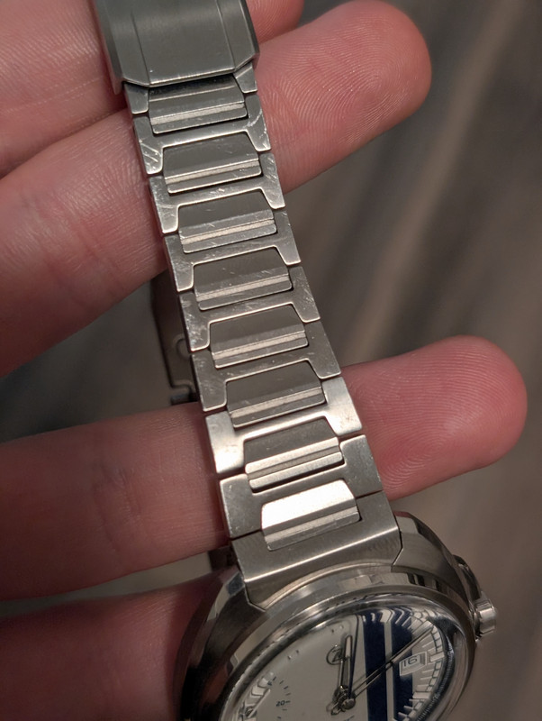 PXL 20260416 170955487 PORTRAIT ORIGINAL