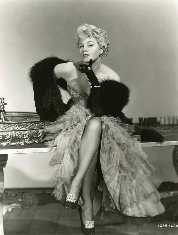 shelley_winters_a80