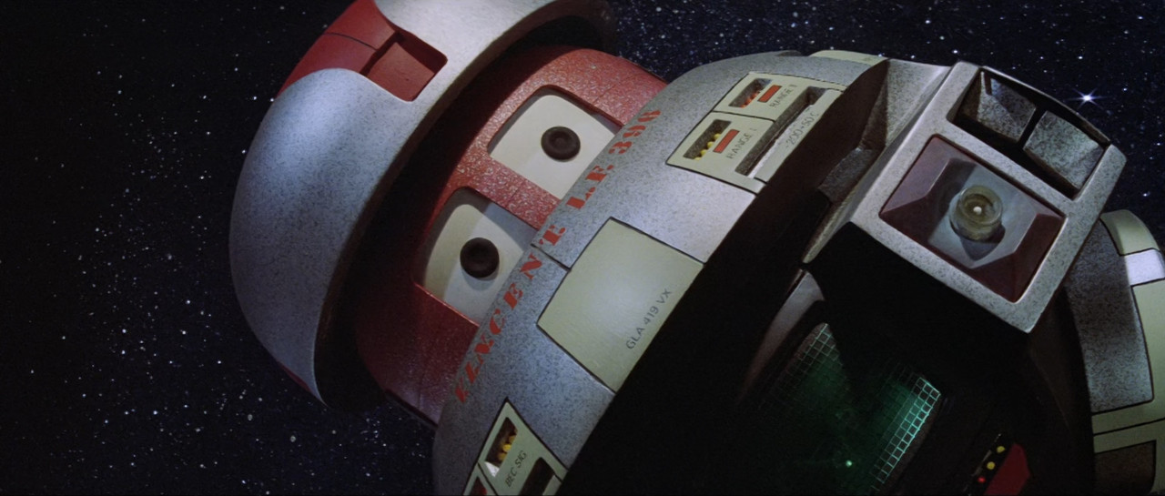 The Black Hole (1979).mkv_snapshot_00.14.58_[2018.02.20_20.03.18