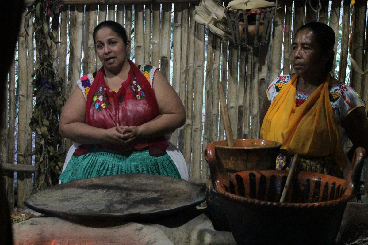 Las Mujeres de Humo: Herencia gastronómica totonaca