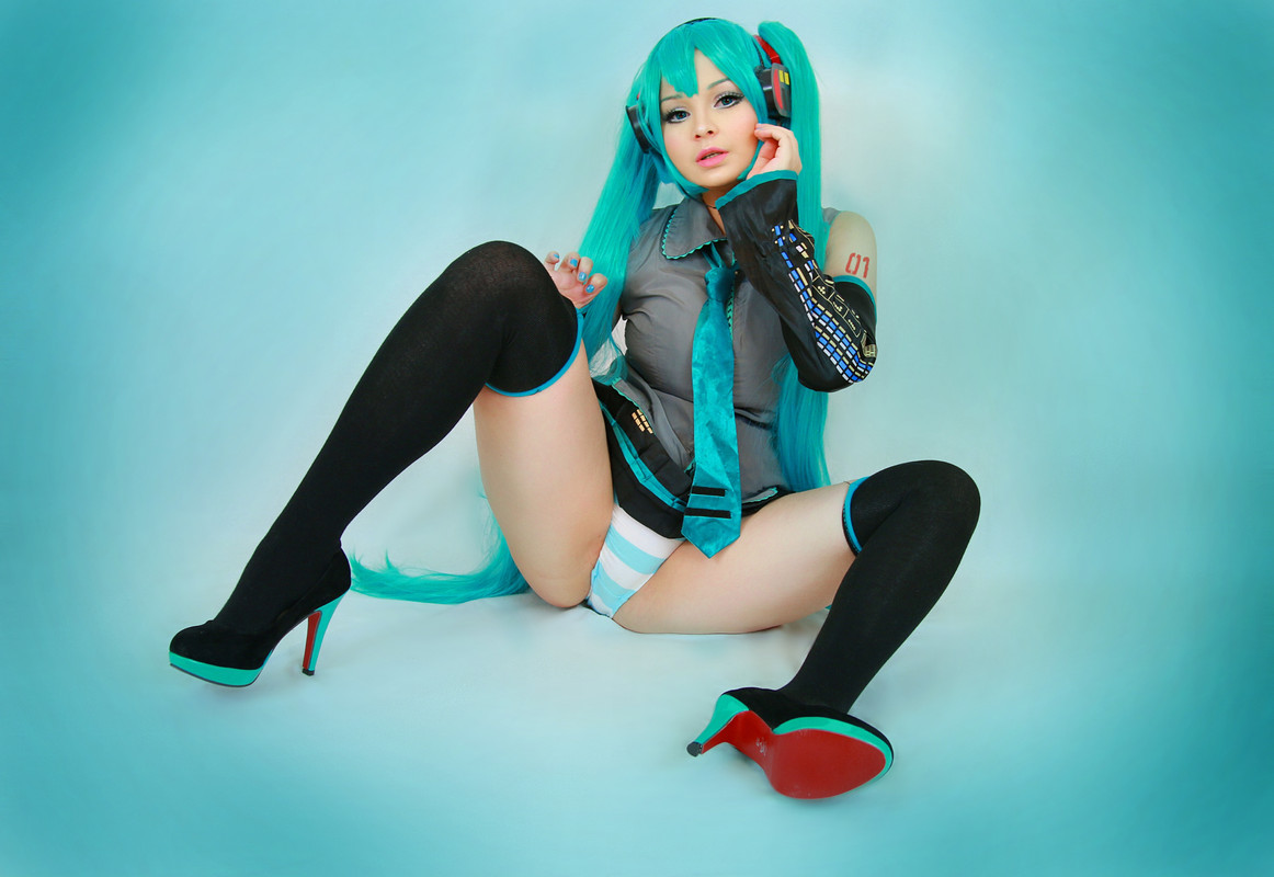Hatsune Miku (48)