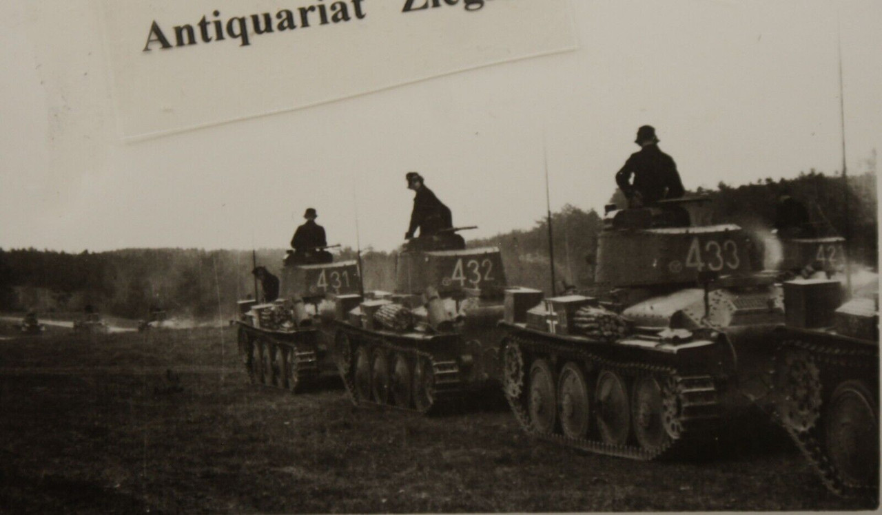 Foto 2. WK, Panzer, Tank Truppen Abmarsch nach Ostpreußen