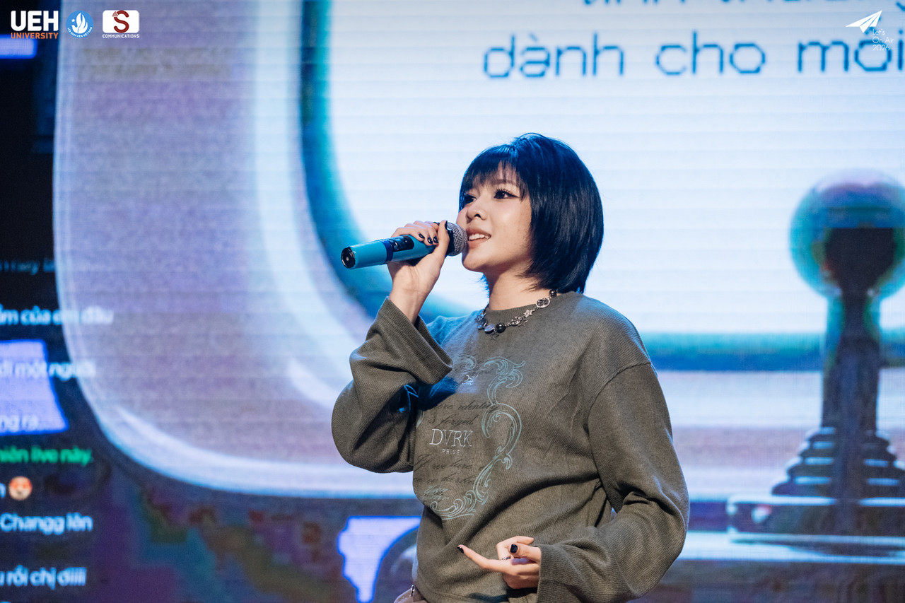 Changg mang đến những giai điệu ngọt ng&agrave;o, đưa kh&aacute;n giả h&ograve;a m&igrave;nh v&agrave;o kh&ocirc;ng gian &acirc;m nhạc đầy cảm x&uacute;c