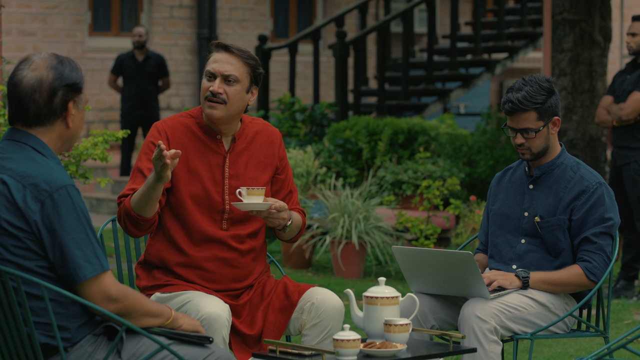 Crash Course 2022 WebRip Season 1 [Hindi + Tamil + Telugu + Malayalam + Kannada] 480p 720p ESub Screenshot