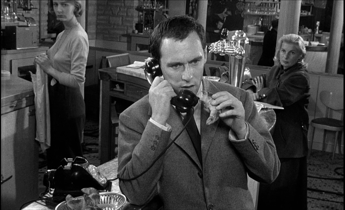 vlcsnap-2021-06-12-20h00m16s937