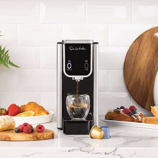 Costco: Sur La Table, Cafetera Espresso para Cápsulas Nespresso con Pantalla LED Táctil
