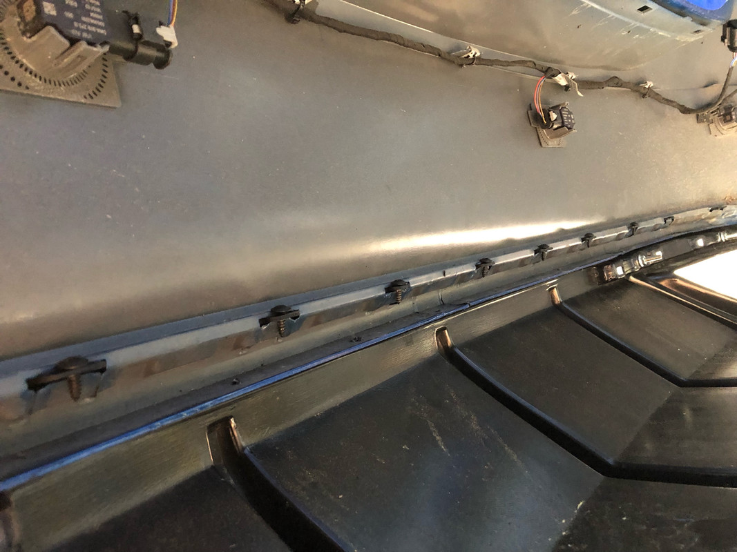 47B684A0-F314-44B8-83E3-3212914FDD28