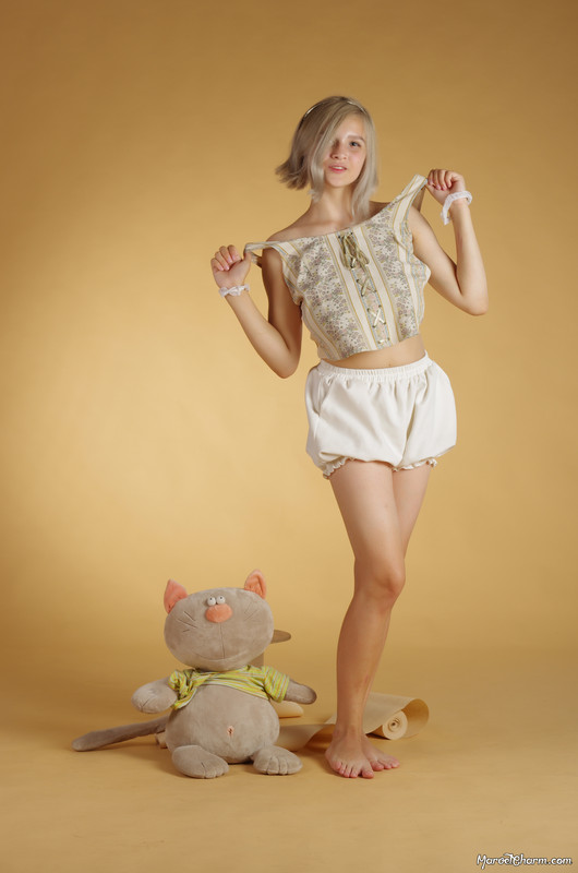 MarvelCharm_Lena-Happy-047