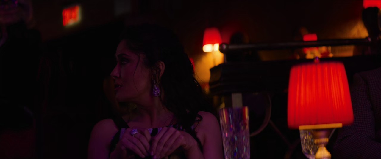 Magic-Mike-s-Last-Dance-2023-Hindi-English-WEBRip-720p-HEVC-AAC-6ch-ESub-mkv-0005