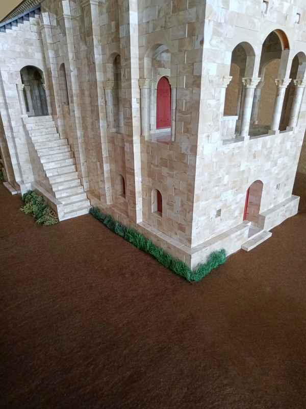 Santa María del Naranco 021