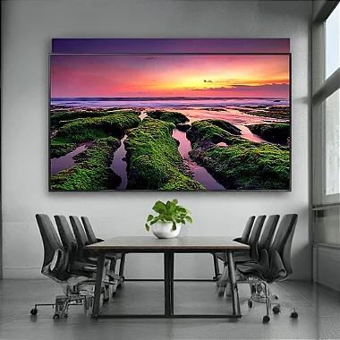 Monitor Samsung QB50C com design ultrafino e simétrico