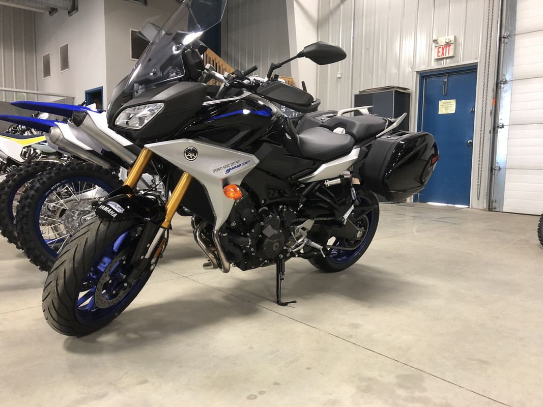 0BF4A848-5B1C-473F-8BDB-DB49A2C1A3AE