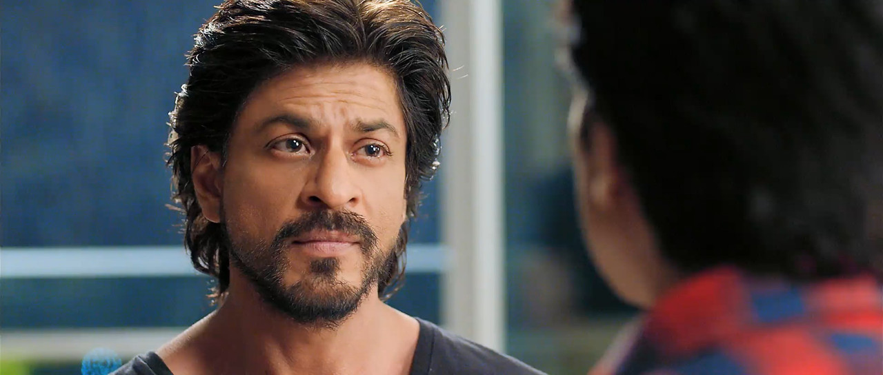Happy New Year 2014 BluRay [Hindi + Tamil + Telugu] 480p, 720p, 1080p Screenshot
