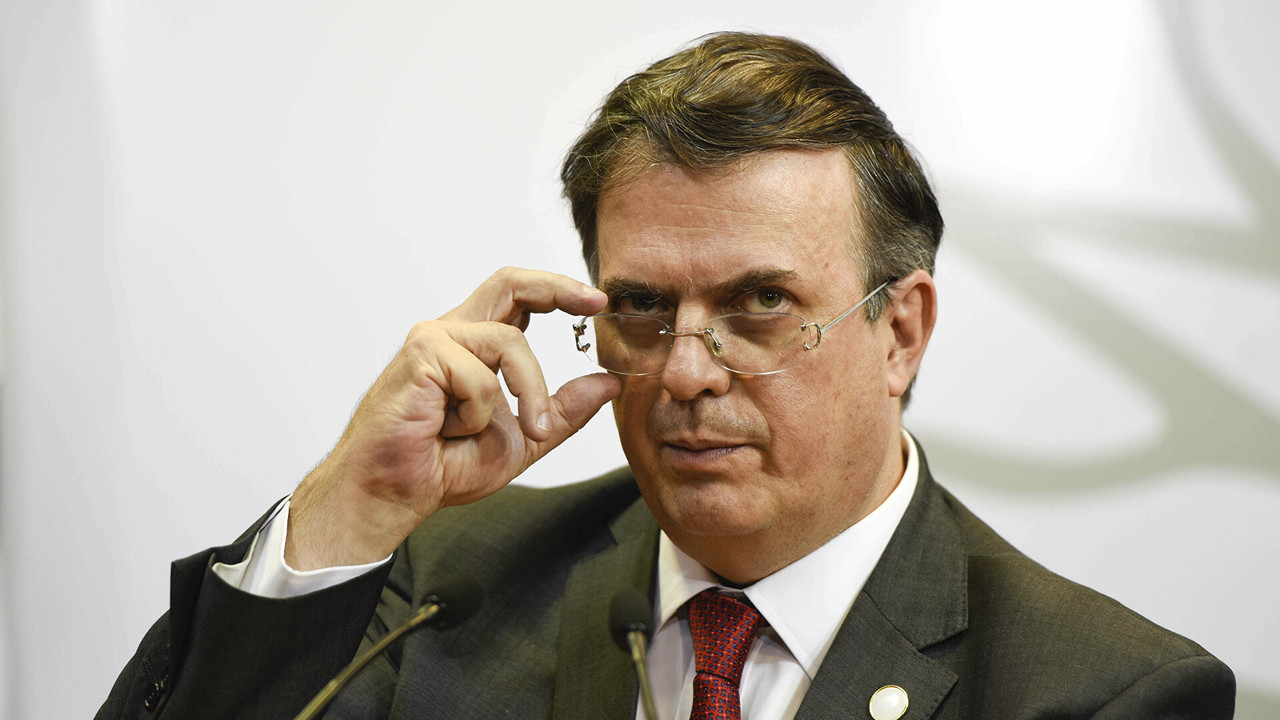 Marcelo Ebrard tiene plática con el director de la OMS sobre vacunas COVID-19