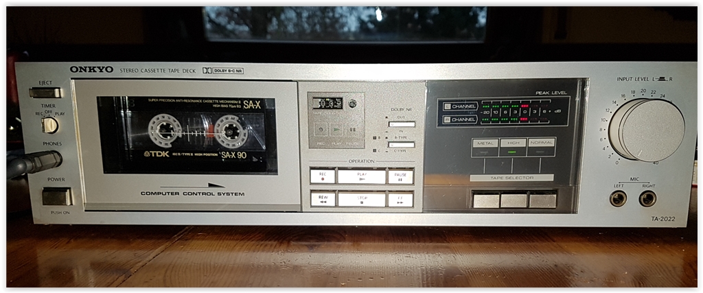 [Bild: Onkyo-TA-2022-3.jpg]