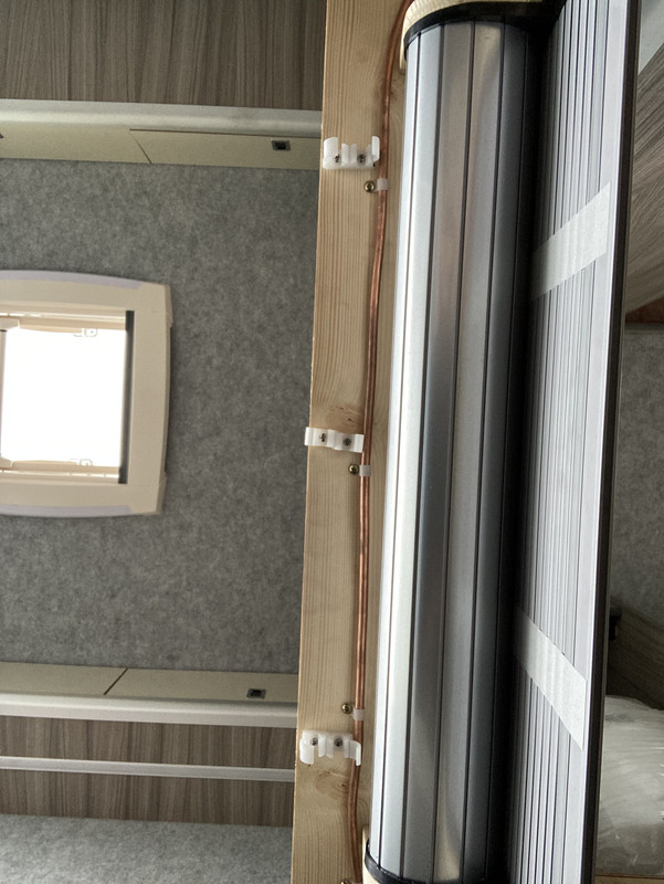 ABDEE5D4-CAF2-4530-B8D7-AD353B248CBC