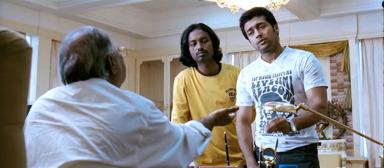 Ayan 2009 BluRay [Tamil] 480p, 720p ESub Screenshot