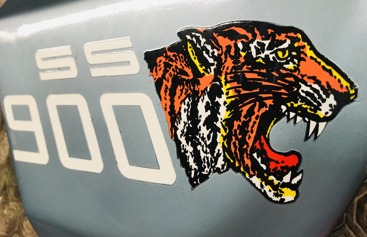 ACC4BBA1-BDB7-485A-9B41-895EF31D08B8