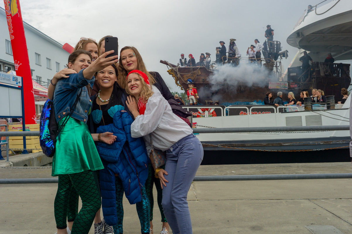 081C5DEC-466B-45FA-8578-E50A96FE7382