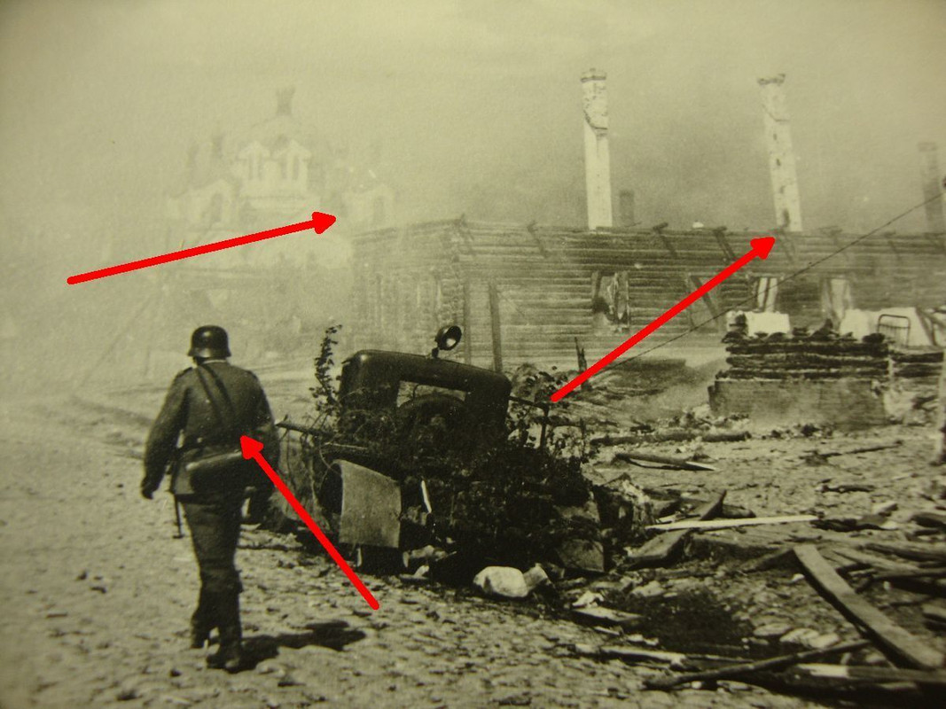 Vormarsch in Russland, Zerstörted Dorf, zerstört