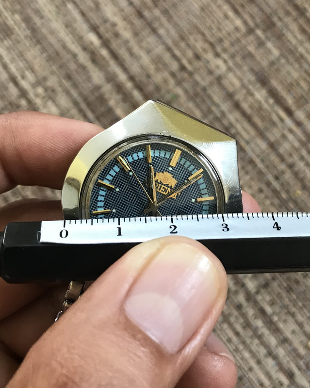 9300A019-B8C6-4DED-B489-9FFB48260286