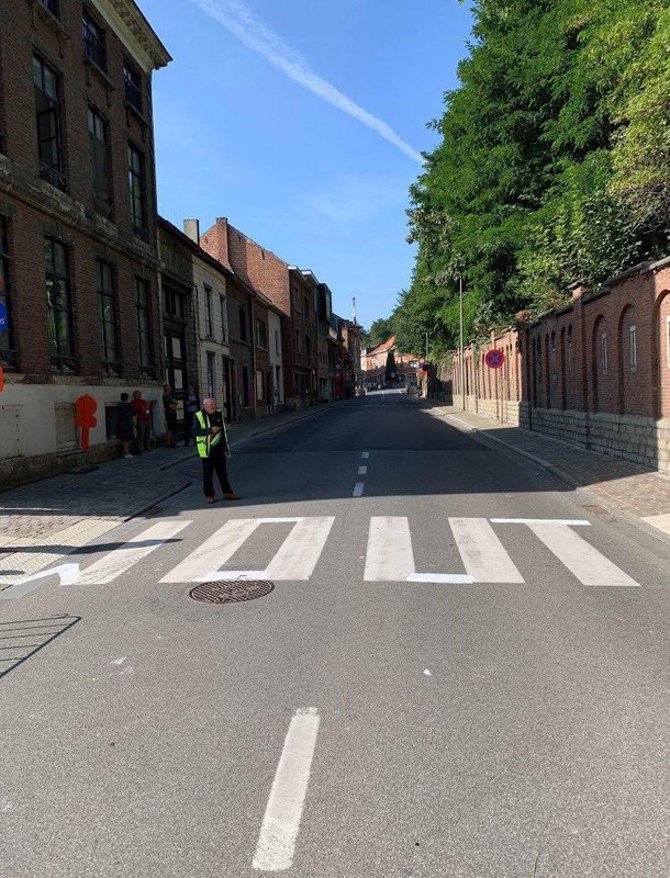 DFC13496-A33E-4A1E-BD9C-E35135FCC916