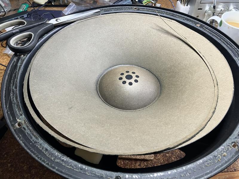 [Bild: Membrane-geschnitten2.jpg]