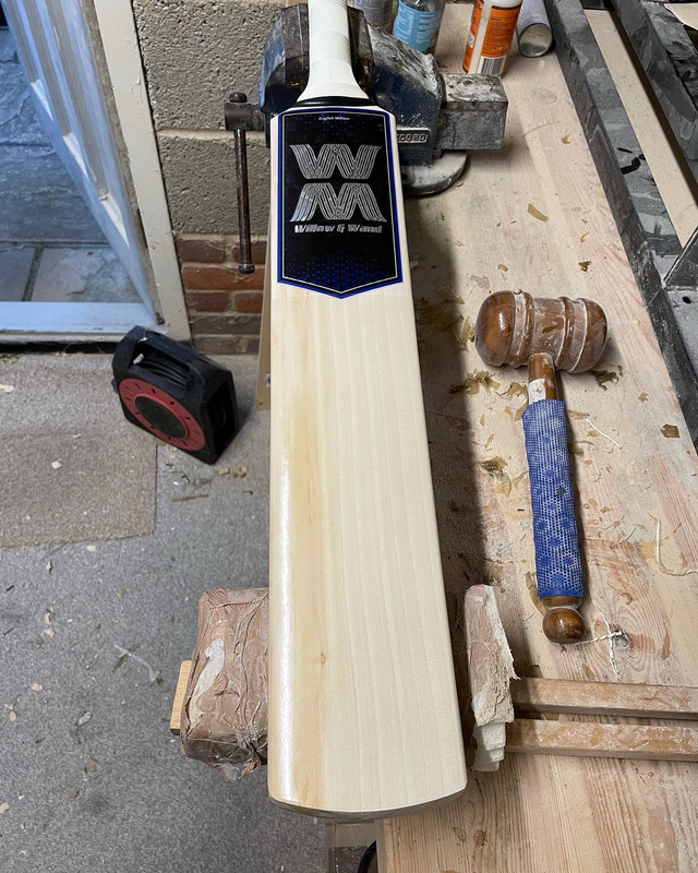 6F893E24-3C24-4246-B8E2-B3F4A2783E08