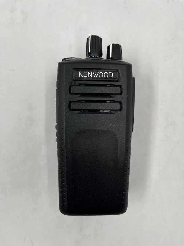 KENWOOD NX-3220-K PORTABLE ANALOG DIGITAL 136-174 MHZ TWO-WAY RADIO W/ BATTERY