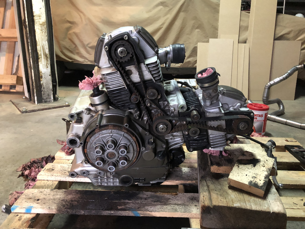 AA7F7EDD-C6E6-4262-9CE0-E5C003BE2022