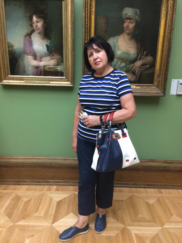 49014124-A815-4DAA-BEF5-A3F2DB11E3F9