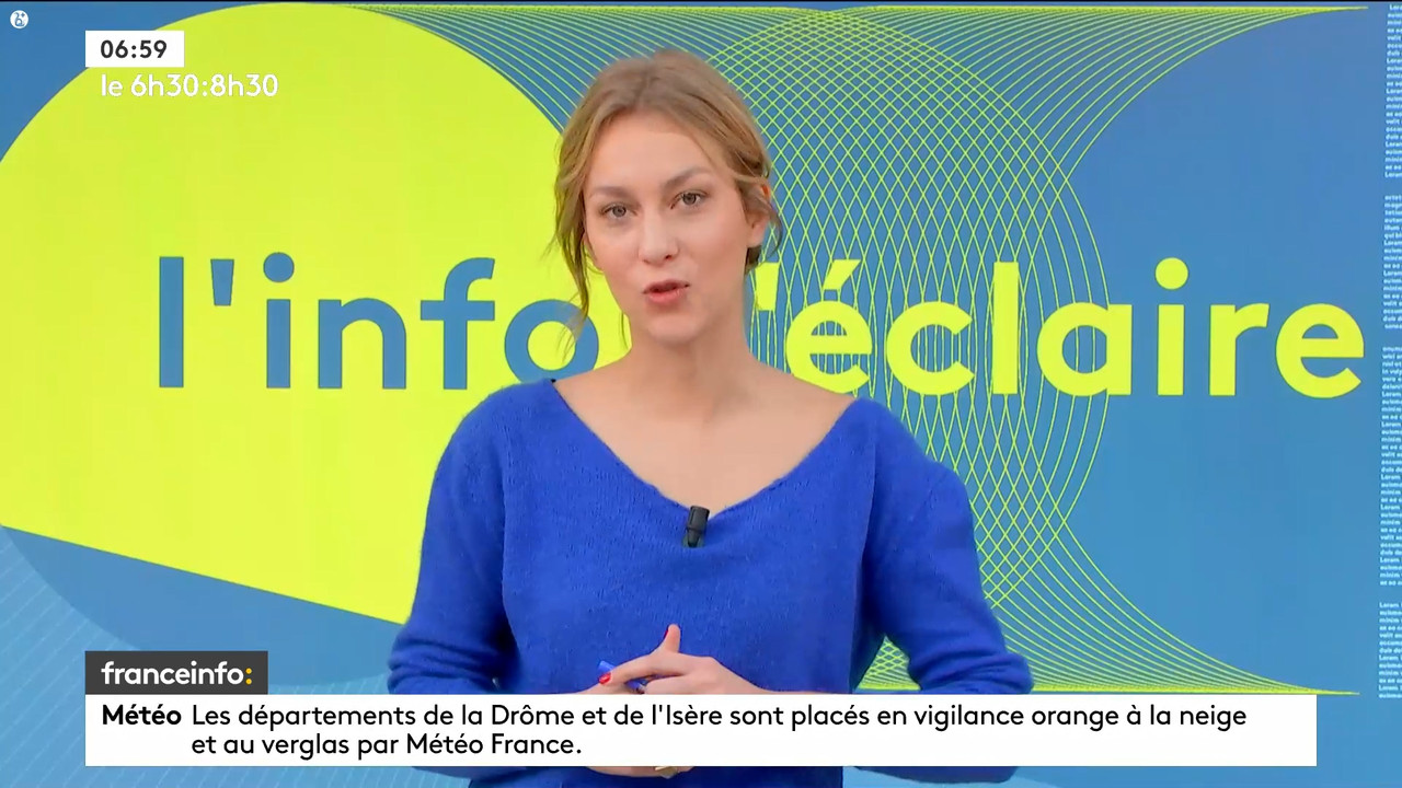 01.01 - 05.29.00 - Le 6h30 9h30. Entre JT, chroniques, invités et rev....ts_snapshot_00.36.54.458