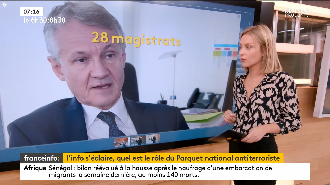 10.30 - 05.29.00 - 9h30. Entre JT, chroniques, invités et revues de p....ts_snapshot_00.53.24.027