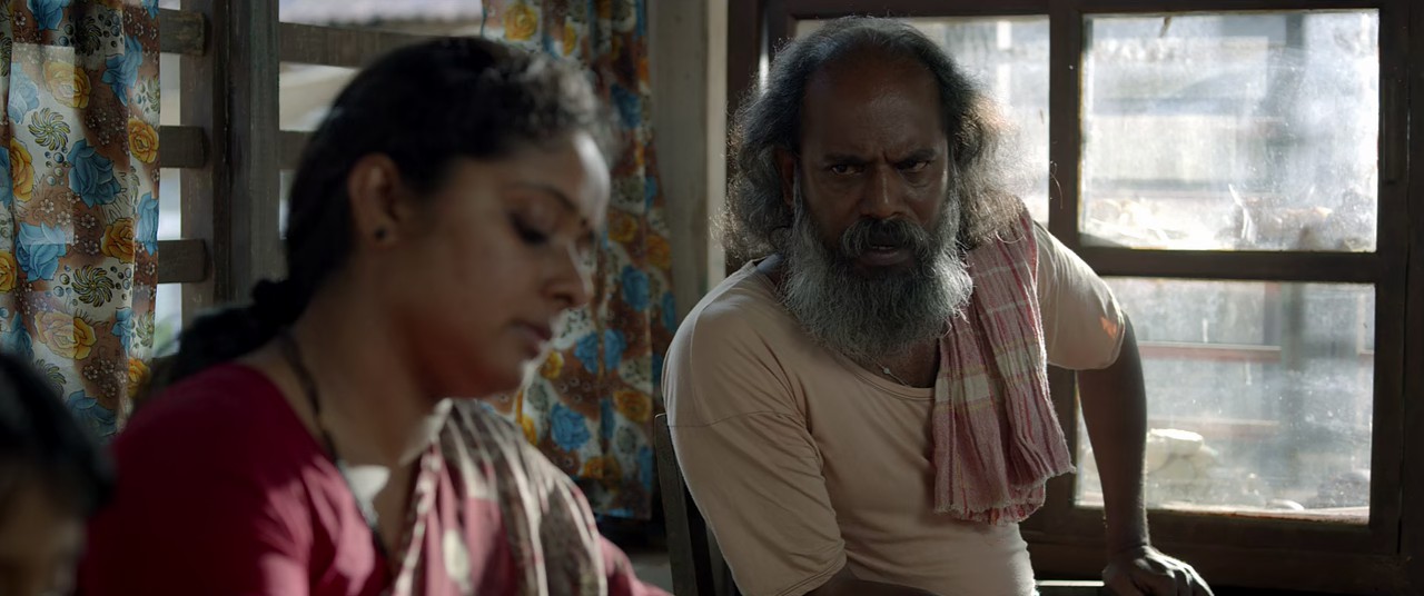 Minnal-Murali-2021-NF-WEBRip-Hindi-Malayalam-720p-10bit-HEVC-AAC-5-1-ESub-mkv-0001
