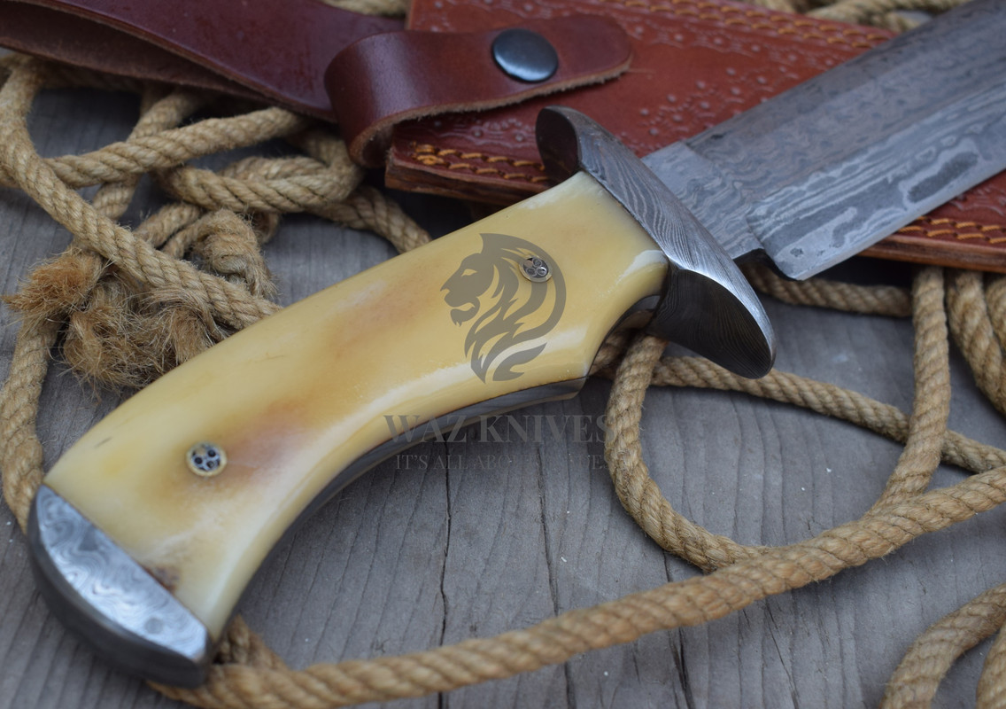 Damascus bowie knife