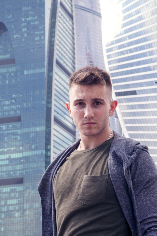 5E64B1E9-4668-4E84-90A9-BD98C14C8994