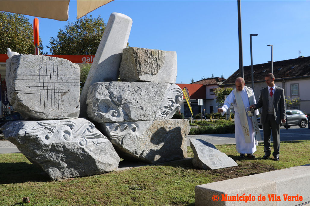 Concelho De Vila Verde Monumentos Aos Combatentes E Campas