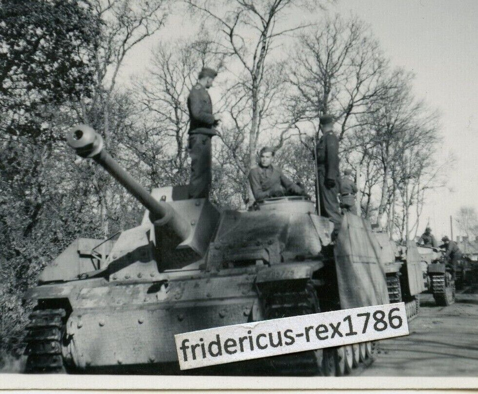Foto WH Sturmgeschütz StuG Abt.197 Werks Nr. 95775 Seitenschutz Zimmerit1