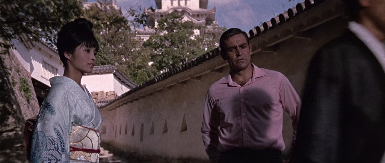 You-Only-Live-Twice-1967-Blu-Ray-Hindi-English-1080p-10bit-x265-HEVC-DDP-5-1-ESub-mkv-0004