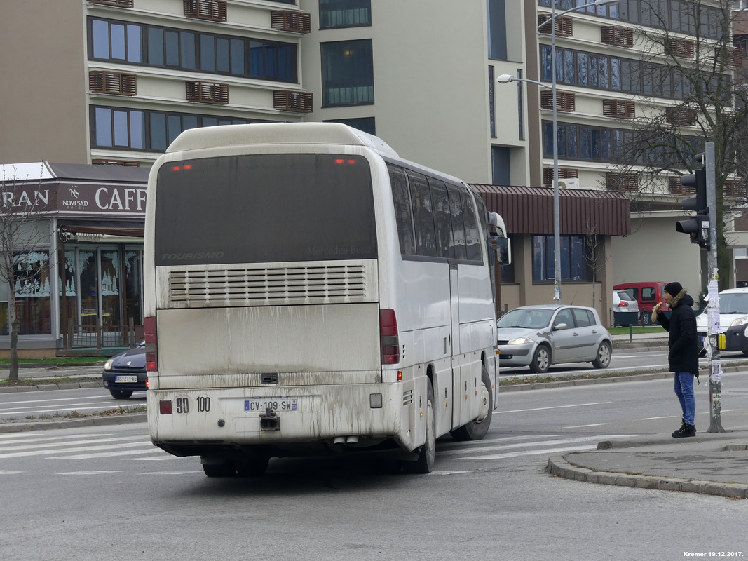 0P1000633