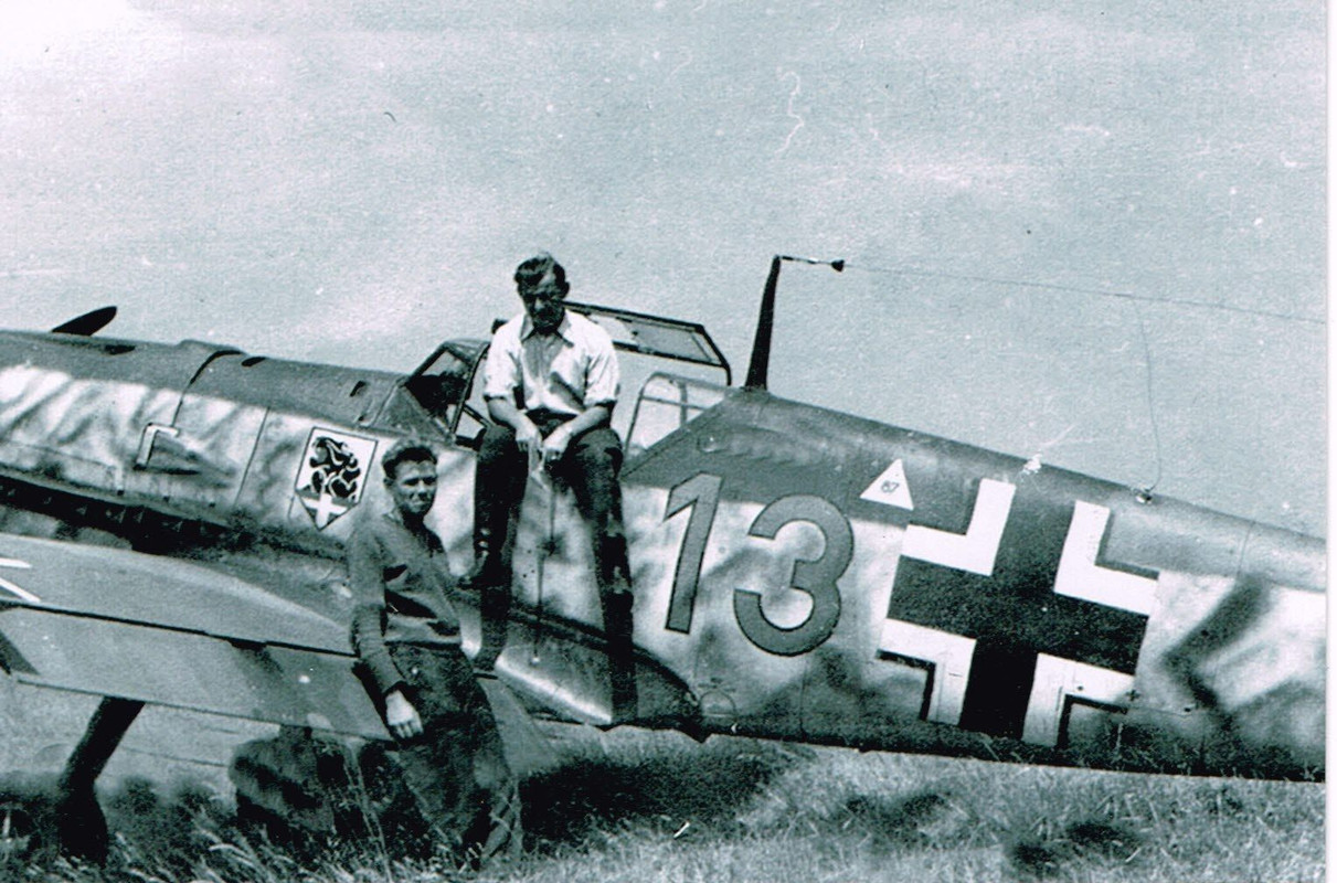 WK2 Foto WWII Luftwaffe Staffelwappen Kennung asperner Löwe Tarn