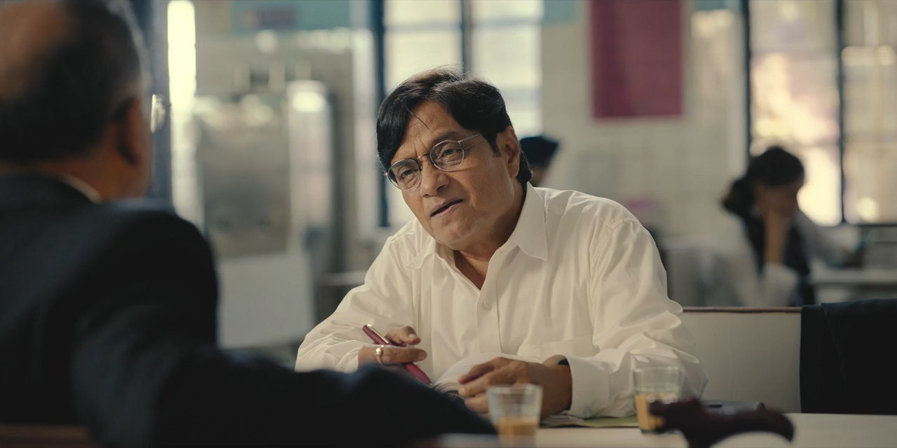Maamla Legal Hai (2024) WebRip Season 1 [Hindi + Tamil + Telugu] 480p 720p ESub - Complete Screenshot