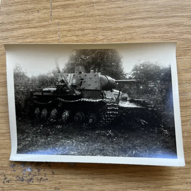 16 Panzer Division Wehrmacht Russischer Panzer KW 1 (1)