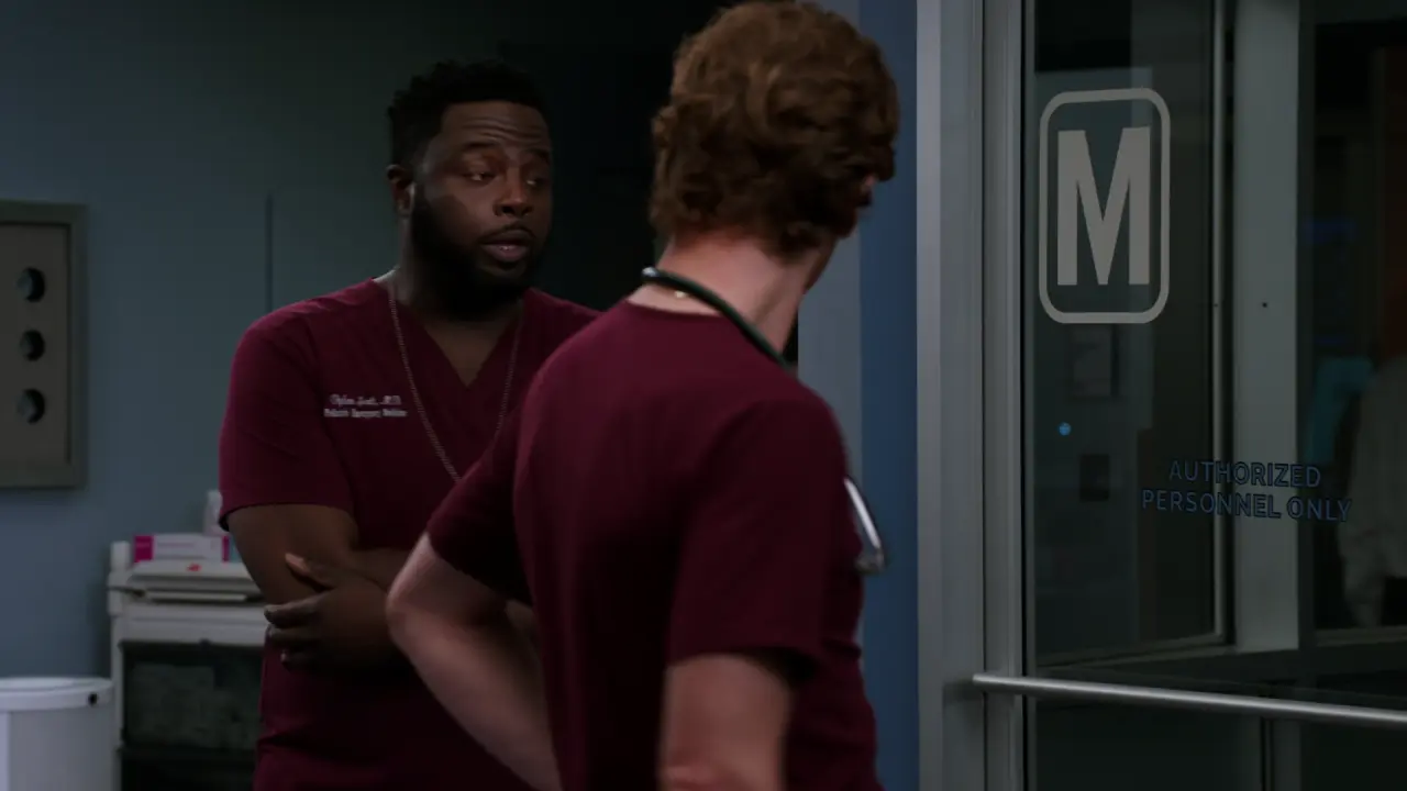 Chicago.Med.S08E01.Si.comincia.contando.le.perdite.1080p.WEBMux.ITA.ENG.x265-BlackBit[screenshot 4]