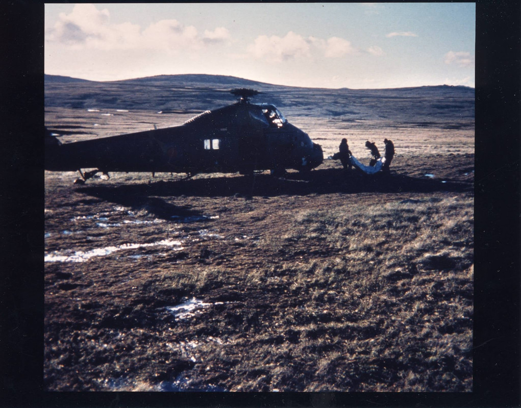 Para 3 Evacuación de muertos en Mte Longdon
