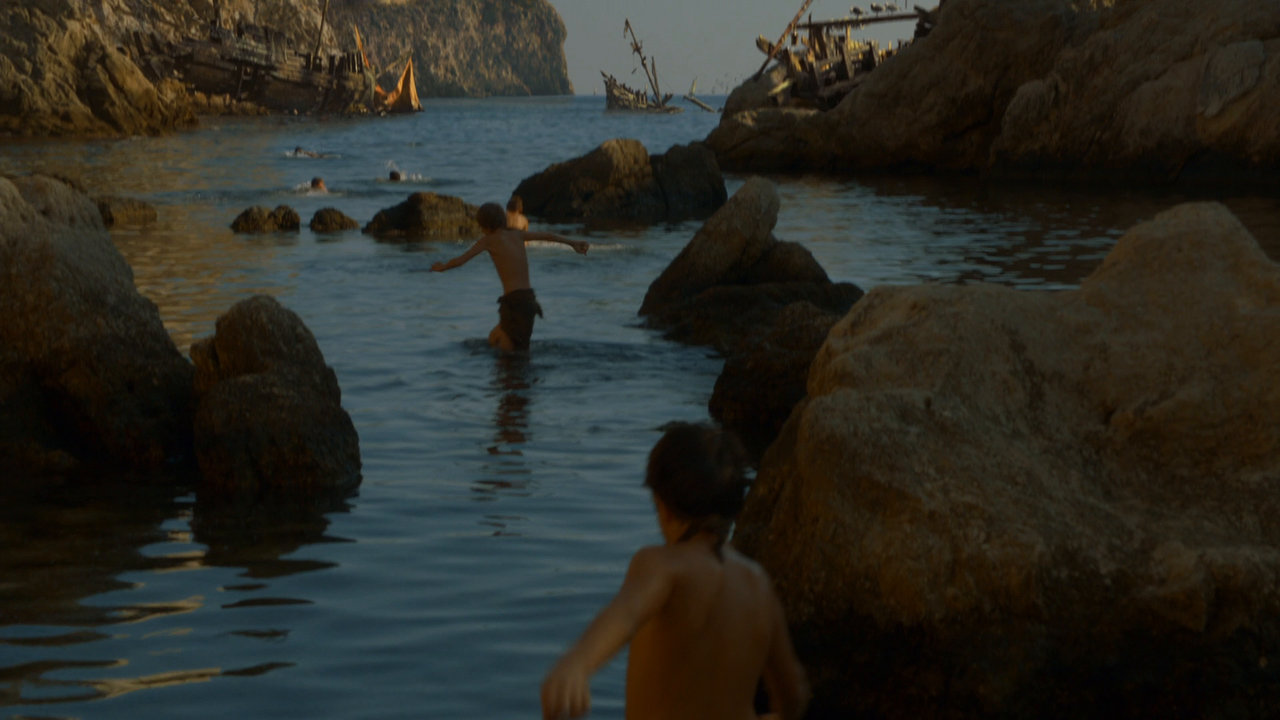 Il.Trono.di.Spade.S03E01.Valar.Dohaeris.1080p.BDRip.ITA.ENG.DTS.FLAC.x264-BlackBit[screenshot 5]