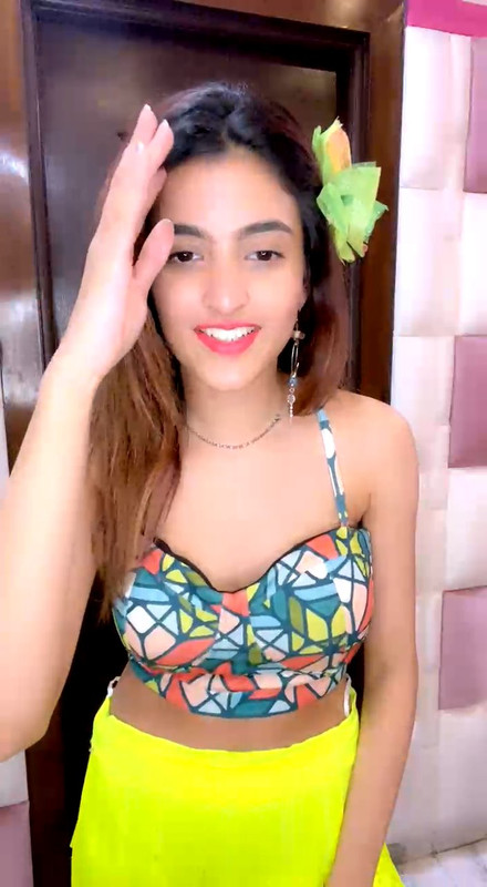 Sniggy Chops Latest Tango Live.mp4_snapshot_07.54_[2021.07.27_09.07.15]