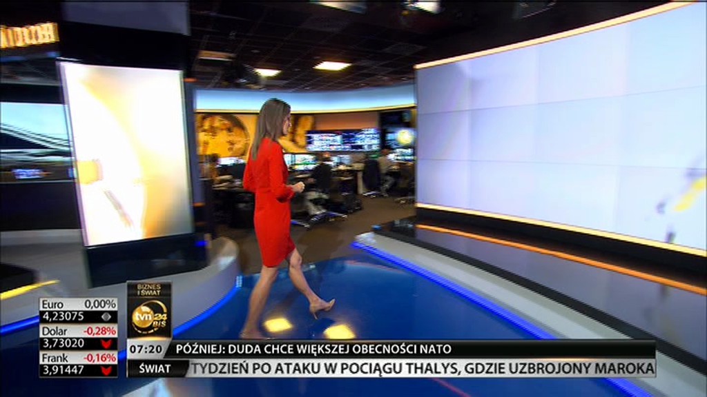 vlcsnap-2015-08-27-21h04m56s179