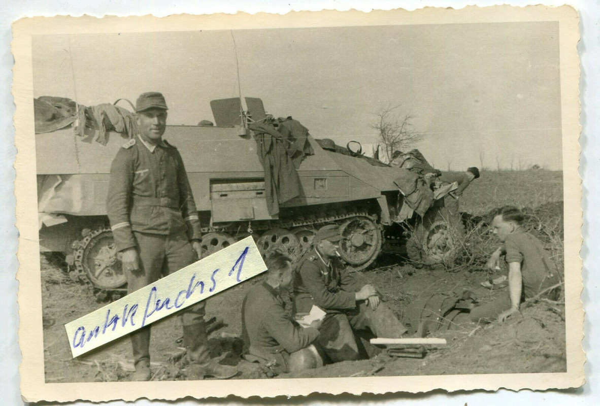 WH-Schützen-Panzer  SPW des Pz.Gren.Rgt.103 in Stalingrad